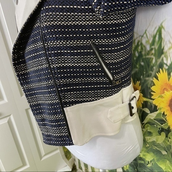 BCBG Navy Gold Cropped Moto Jacket Small - Picture 12 of 14